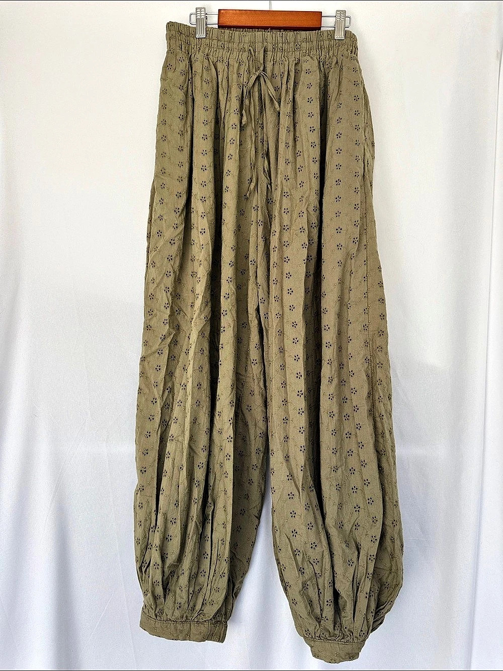 Scoop Eyelet Harem Cotton Pants Floral Green Small